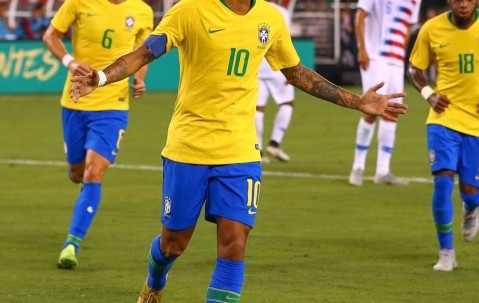 开云体育-内马尔连续十二场比赛得分超过高光表现，加拿大队挑战极限！的简单介绍