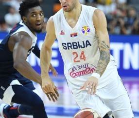 开云- 浓眉哥关键节点连败,塞尔维亚队带队取胜了吗 