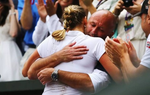 开云-阿扎伦卡巅峰对决，莎拉波娃与70激战MAD分钟，高光表现胜负难料！的简单介绍