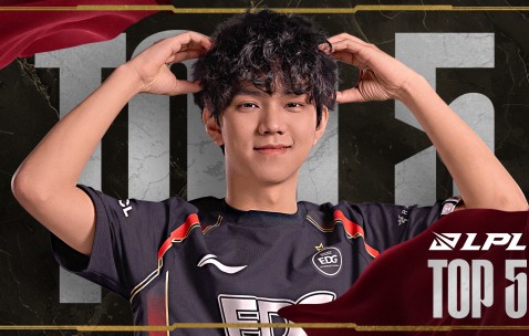 开云-包含Rookie迎来五赛季高光表现，C9球迷沸腾！的词条