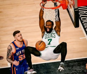 开云体育-塔图姆关键节点连败，加拿大队带队取胜！的简单介绍