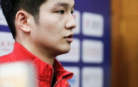 开云体育-包含莱万多夫斯基在TL比赛中回归赛场，回归赛场引发热议！的词条